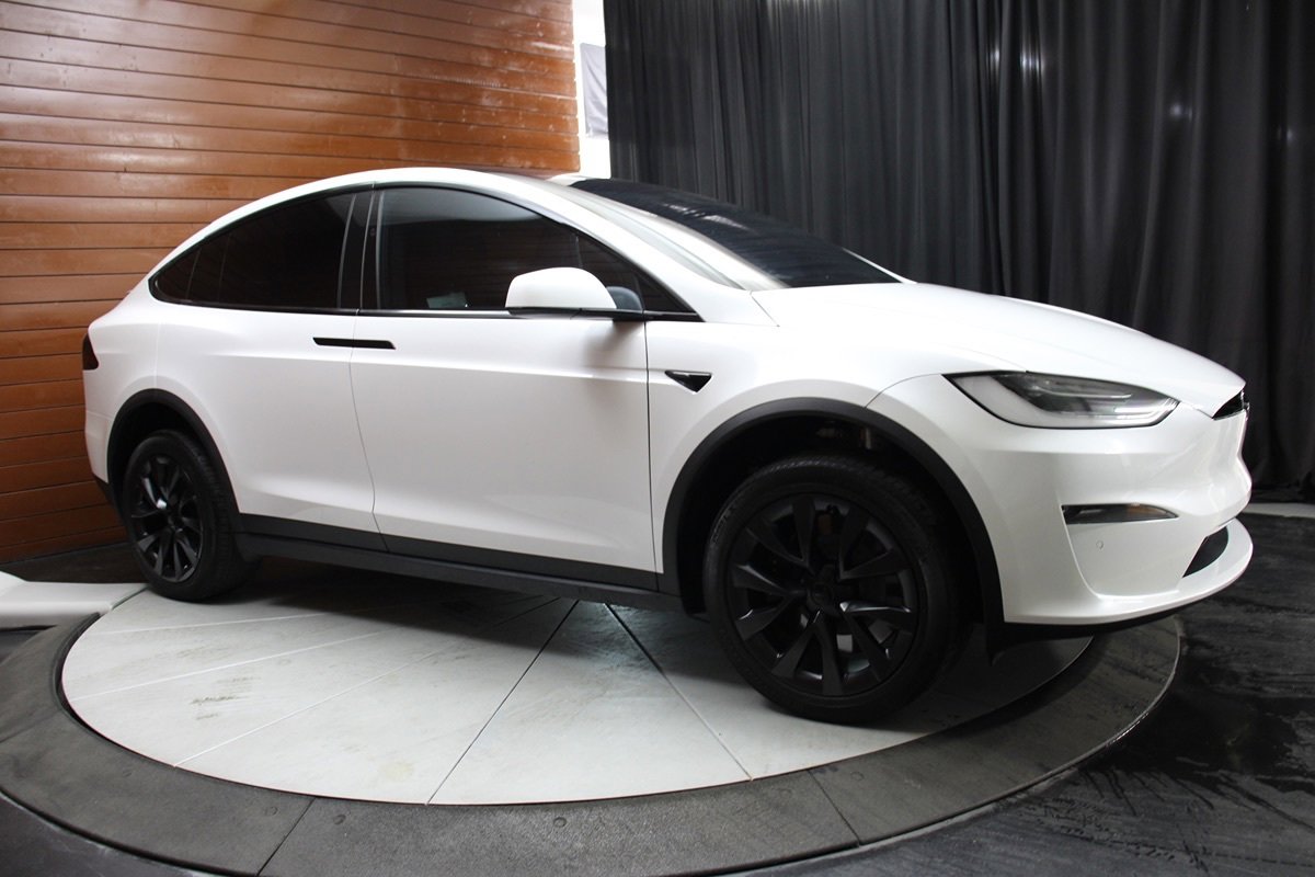 Used 2022 Tesla Model X AWD/4WD image 13