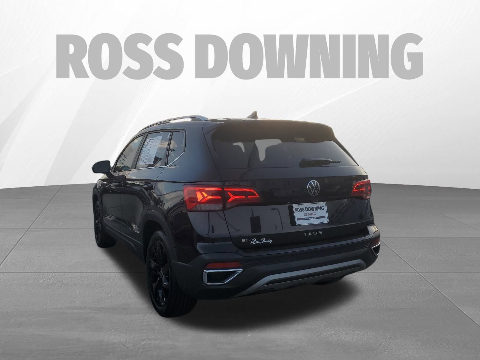 Used 2023 Volkswagen Taos SE image 6