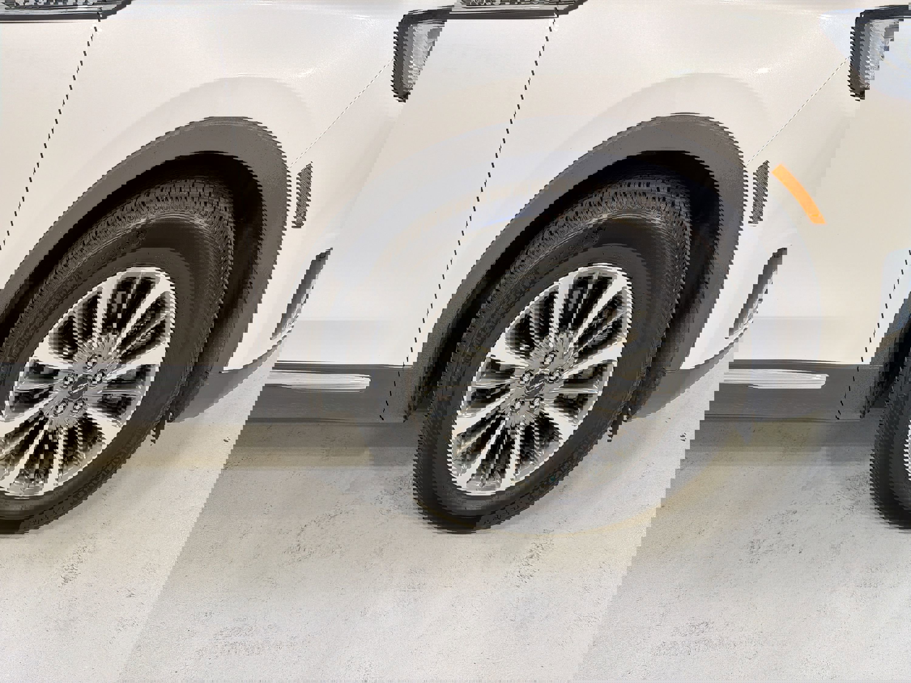 Used 2019 Lincoln Nautilus Select w/ Cargo Utility Package image 29