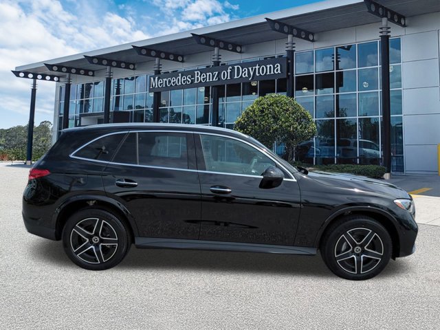 Used 2026 Mercedes-Benz GLC 300 GLC 300 image 3