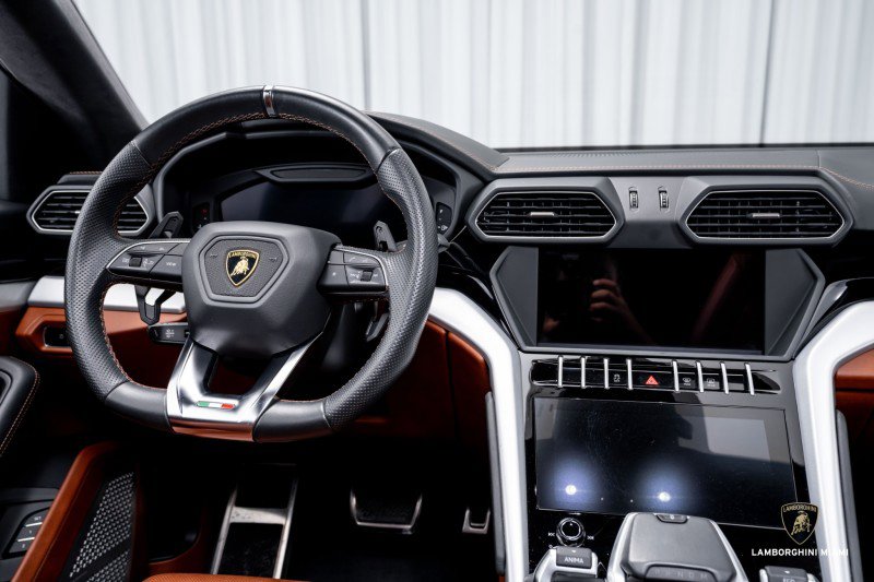 Used 2019 Lamborghini Urus image 33