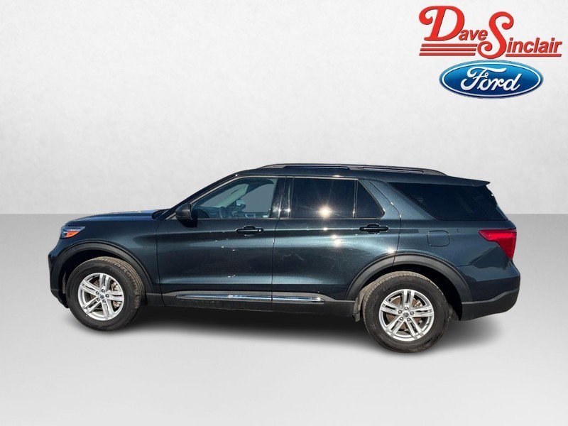 Used 2023 Ford Explorer XLT w/ Equipment Group 202A AWD/4WD image 10