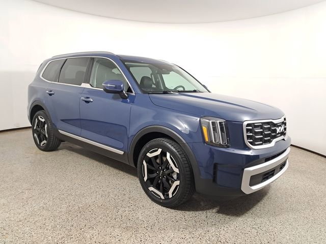 Used 2025 Kia Telluride S image 4