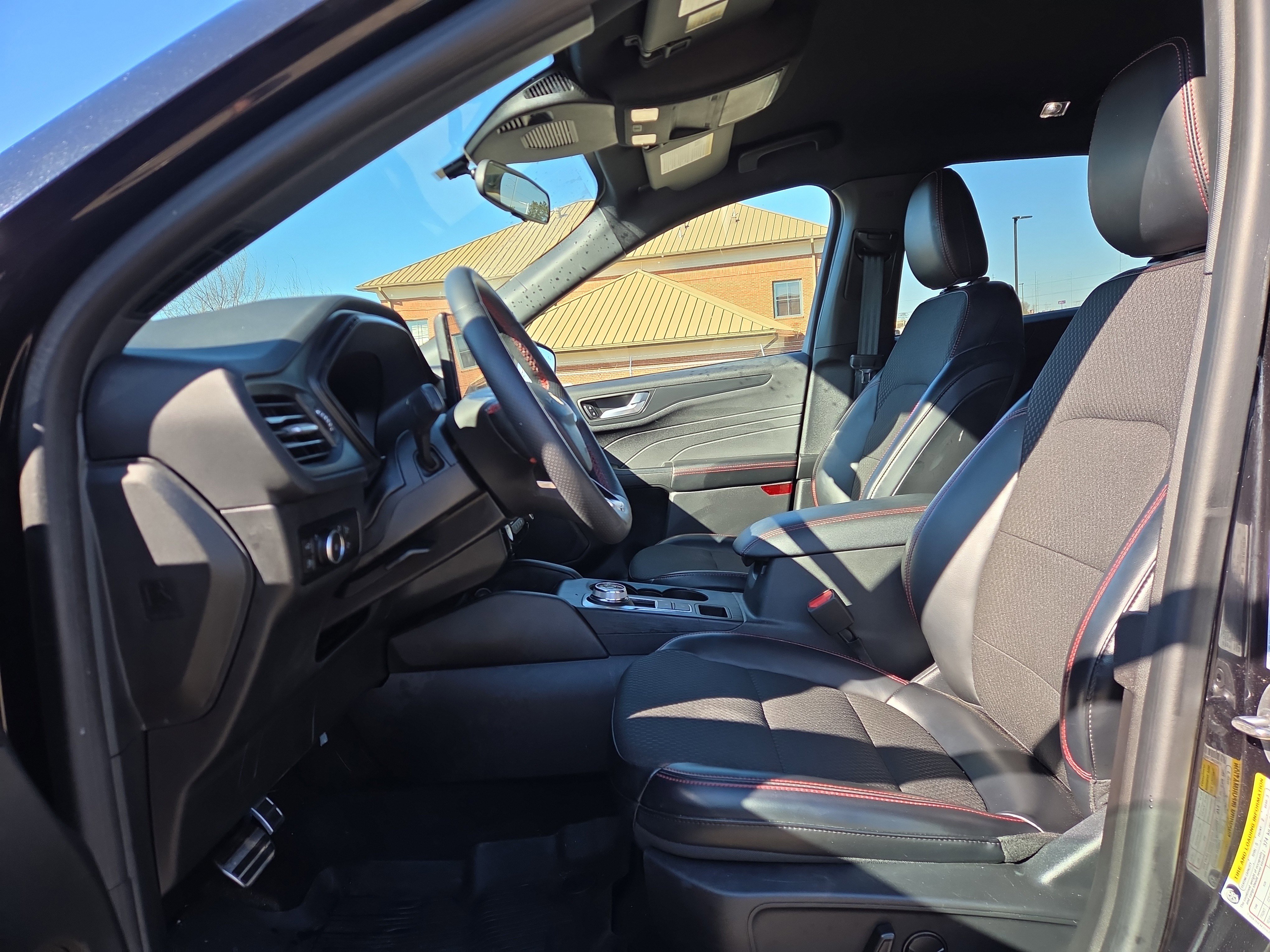 Certified 2024 Ford Escape ST-Line Select w/ Tech Pack #1 image 10