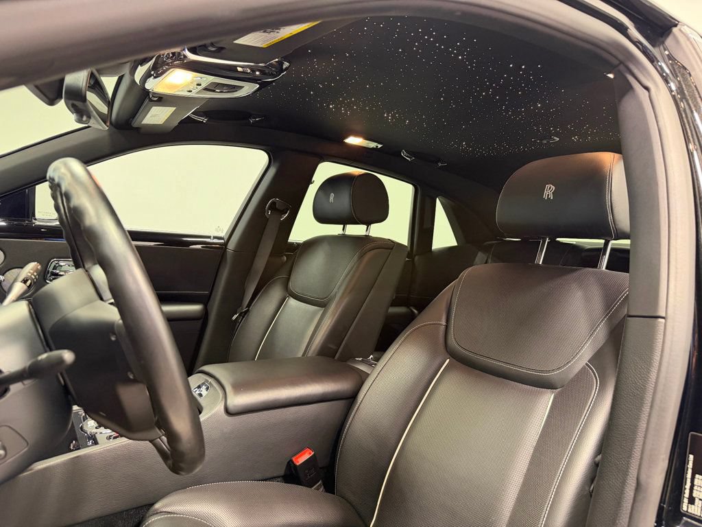 Used 2017 Rolls-Royce Ghost RWD image 35