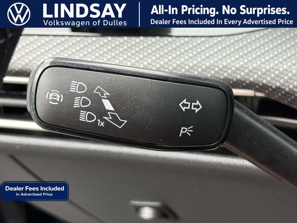 Used 2024 Volkswagen Golf R AWD/4WD image 23