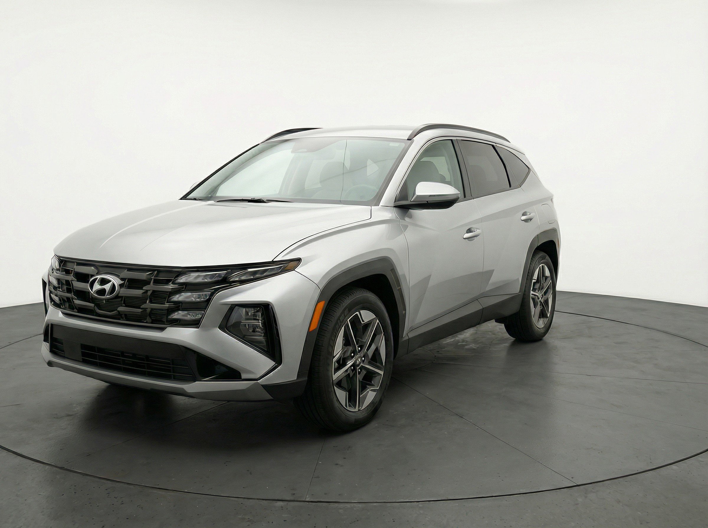 Used 2025 Hyundai Tucson SEL FWD image 3