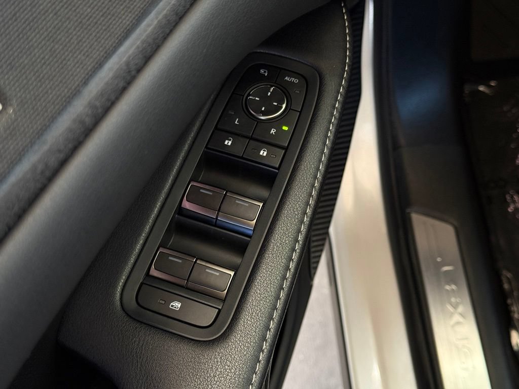 Certified 2025 Lexus RX 350 w/ Convenience Package AWD/4WD image 29