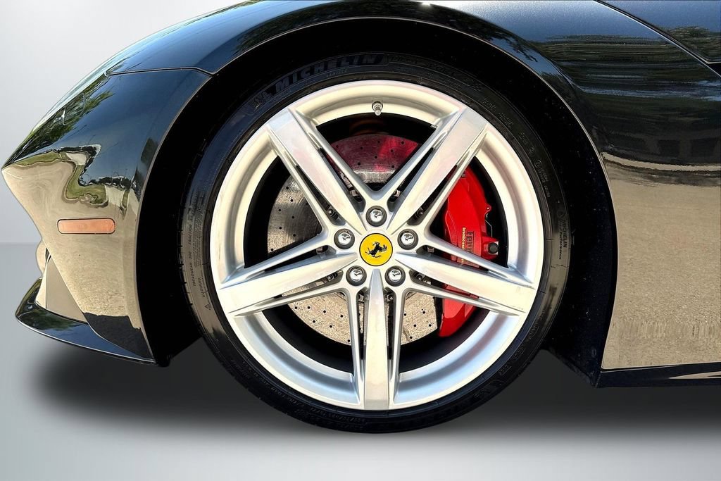 Used 2014 Ferrari F12 Berlinetta RWD image 28