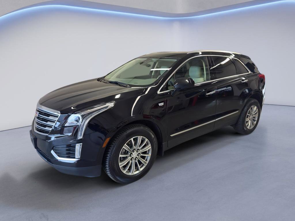 Used 2017 Cadillac XT5 Luxury w/ Driver Awareness Package AWD/4WD image 3