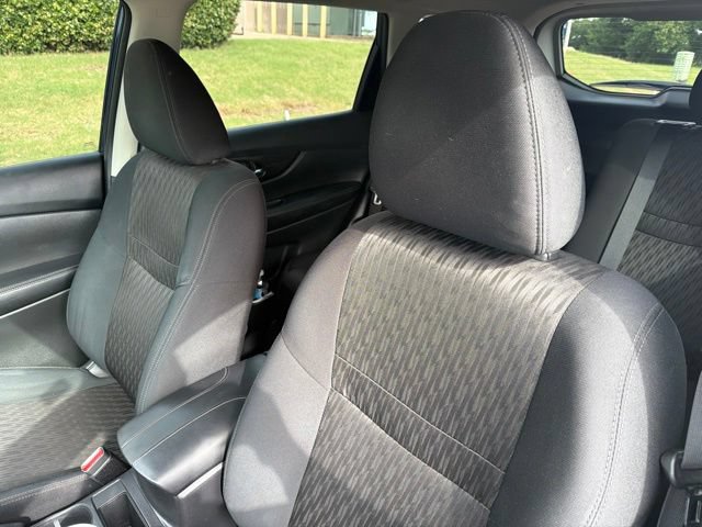 Used 2018 Nissan Rogue S FWD image 9