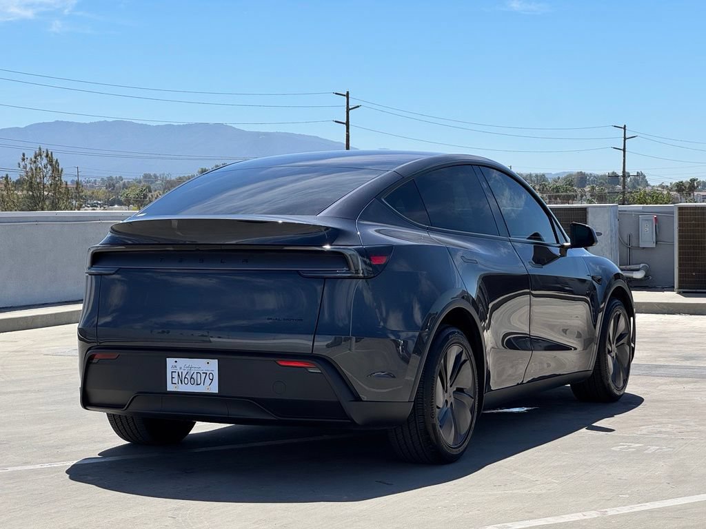 Used 2026 Tesla Model Y Long Range AWD/4WD image 46