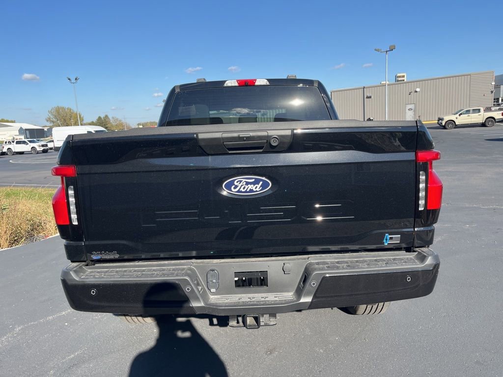 New 2025 Ford F150 Lightning Flash AWD/4WD image 4