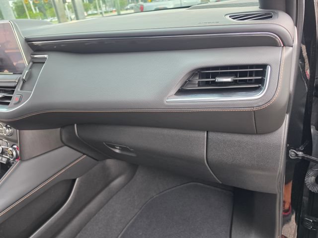 Used 2024 GMC Yukon XL AT4 w/ AT4 Premium Plus Package AWD/4WD image 28