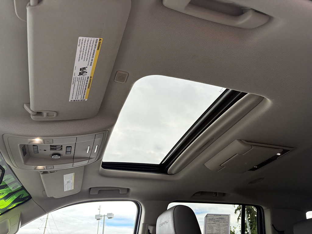 Used 2019 GMC Yukon XL Denali w/ Open Road Package AWD/4WD image 34