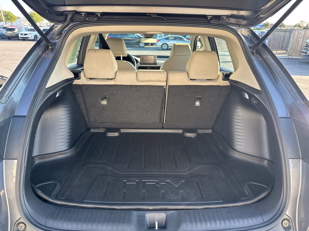 Used 2024 Honda HR-V LX image 32