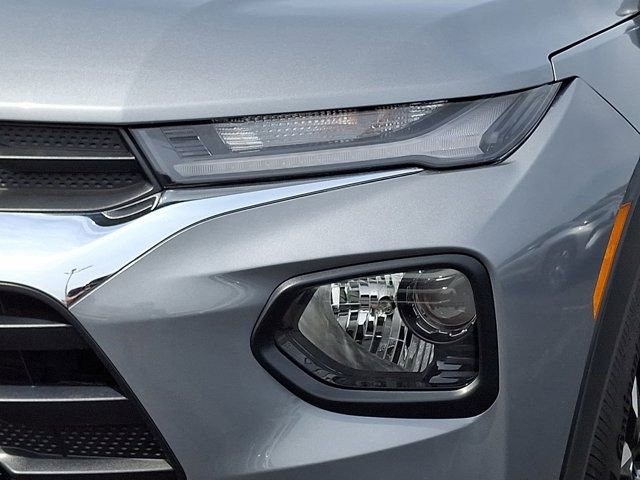 Used 2023 Chevrolet TrailBlazer LT w/ Convenience Package FWD image 12