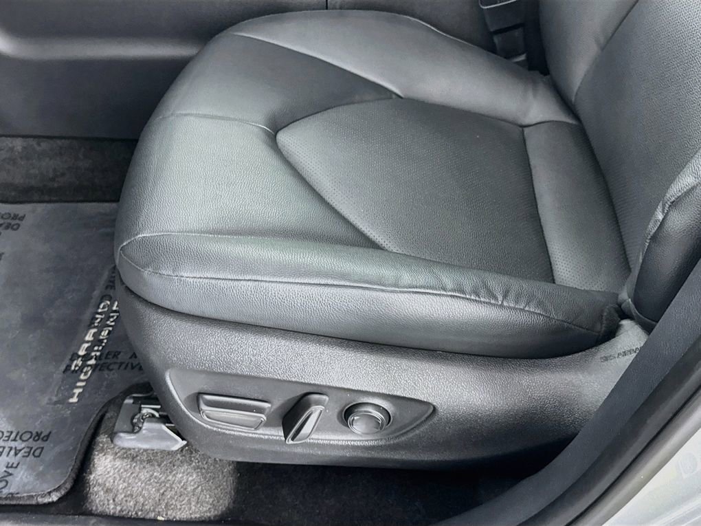 Used 2025 Toyota Grand Highlander FWD image 24