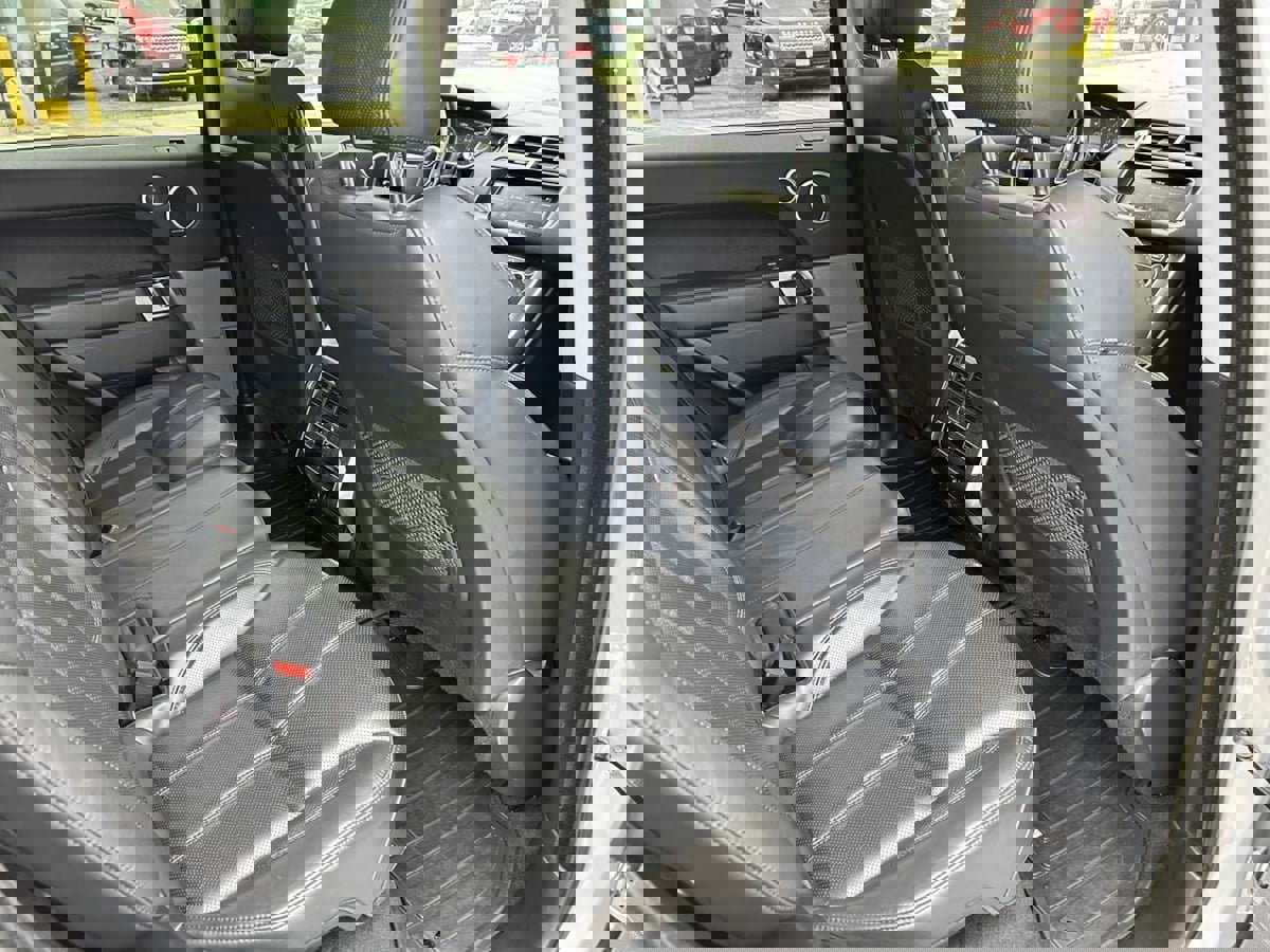 Used 2017 Land Rover Range Rover Sport image 16