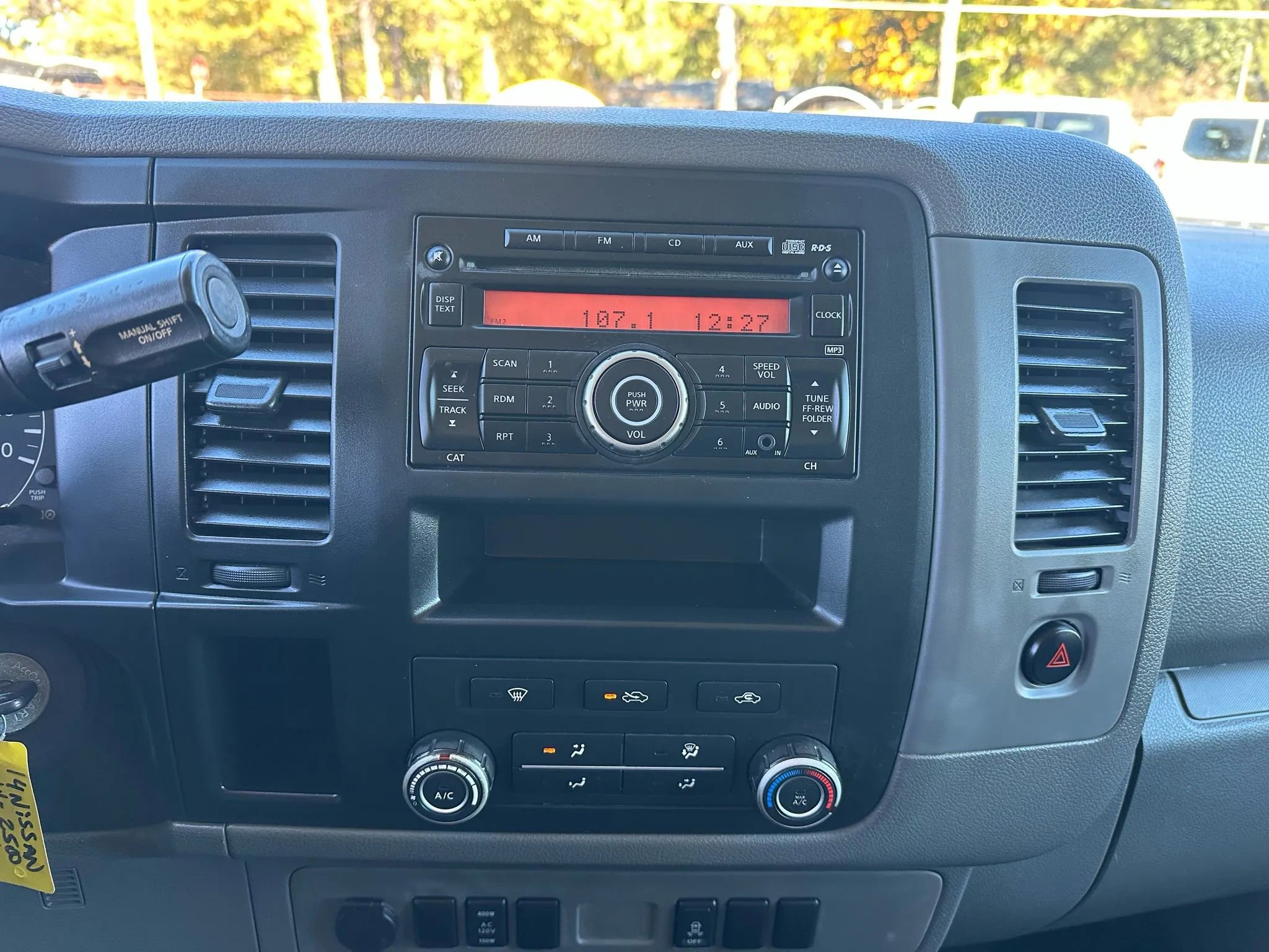 Used 2014 Nissan NV 2500 SV image 20