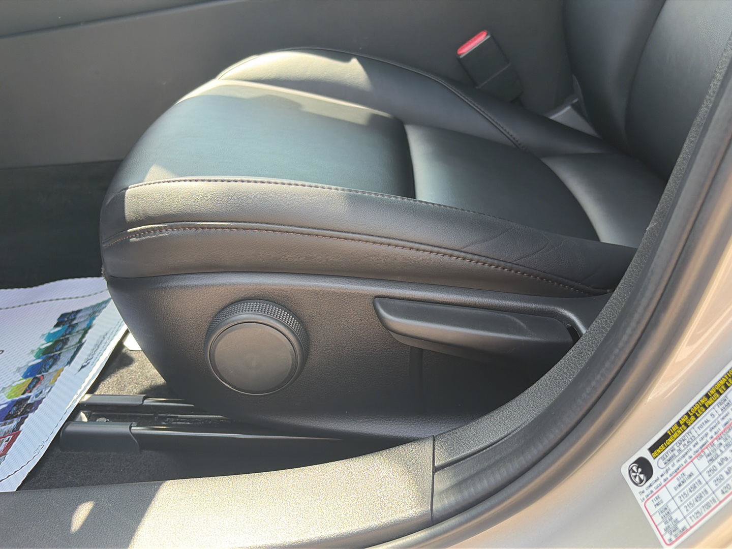 Used 2024 MAZDA MAZDA3 s FWD image 17