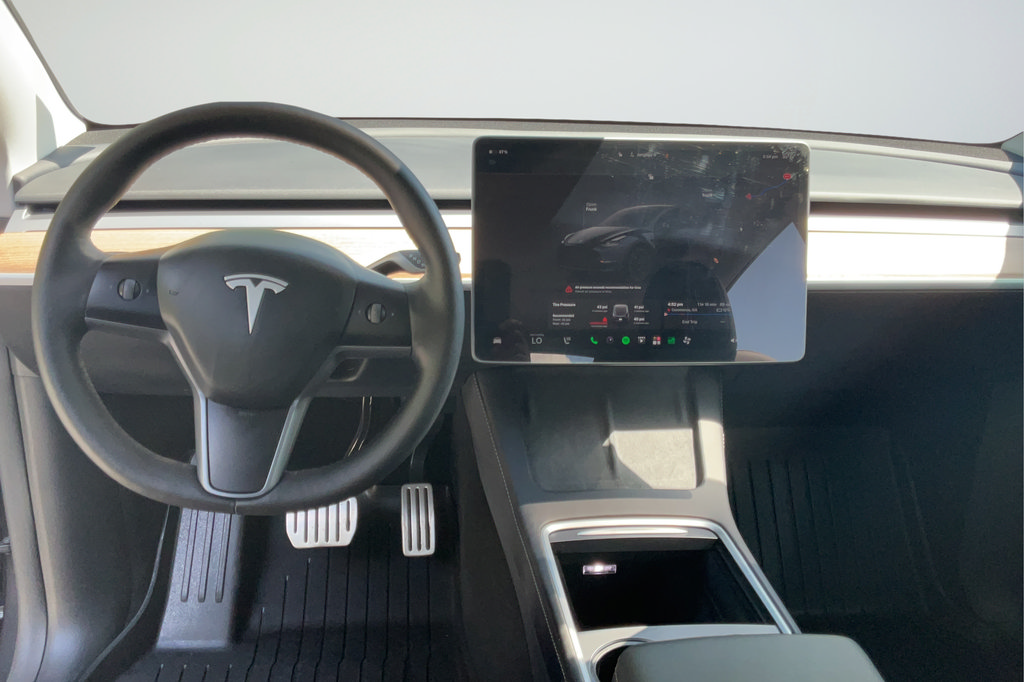 Used 2025 Tesla Model Y Performance AWD/4WD image 15