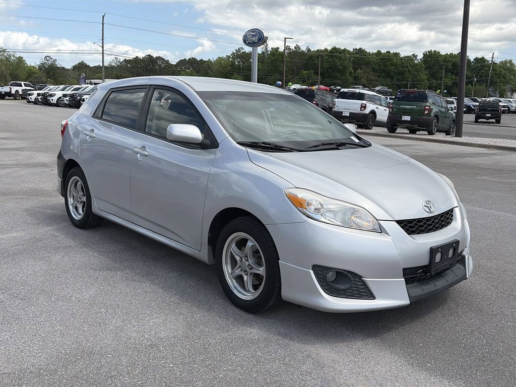 Used 2010 Toyota Matrix image 9