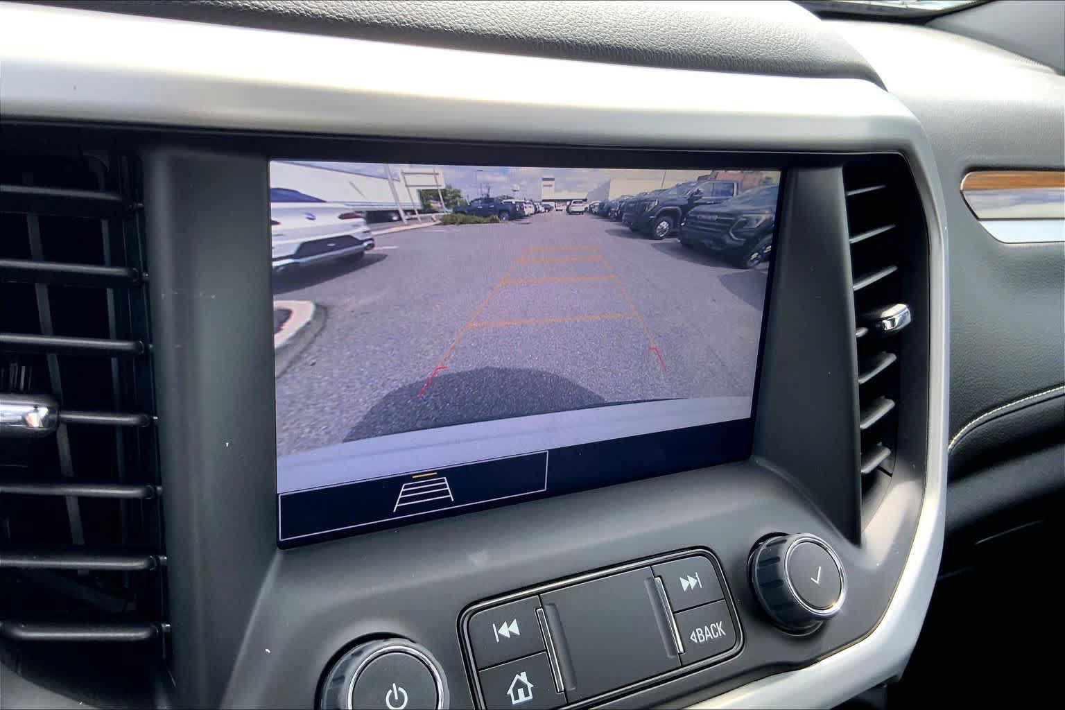 Used 2023 GMC Acadia SLE w/ Driver Convenience Package AWD/4WD image 27
