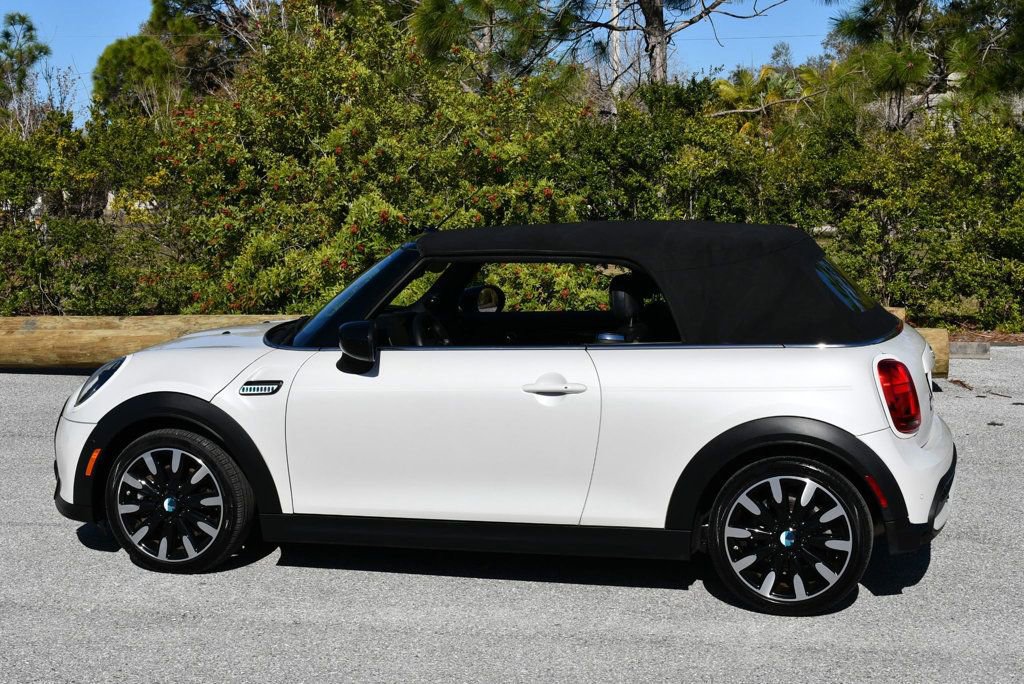 Used 2024 MINI Cooper S w/ Seaside Edition image 4