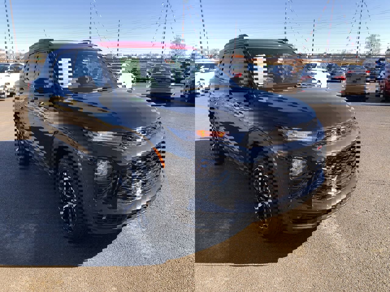 Used 2021 Chevrolet TrailBlazer RS w/ Sun and Liftgate Package image 7