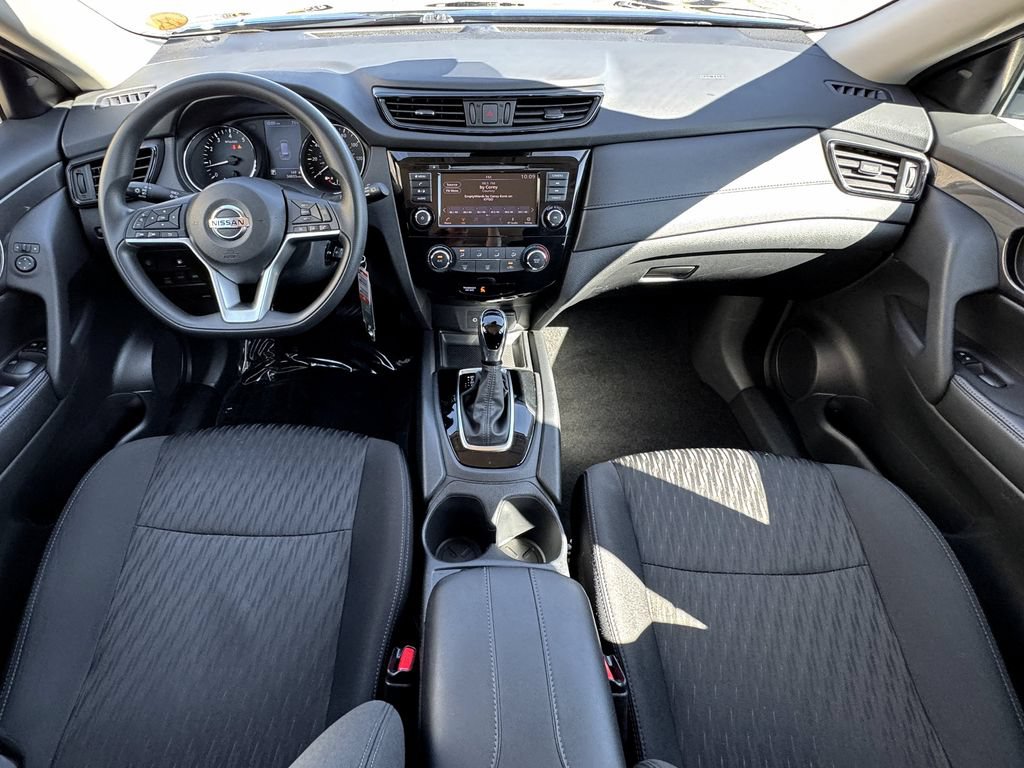 Used 2020 Nissan Rogue S AWD/4WD image 32