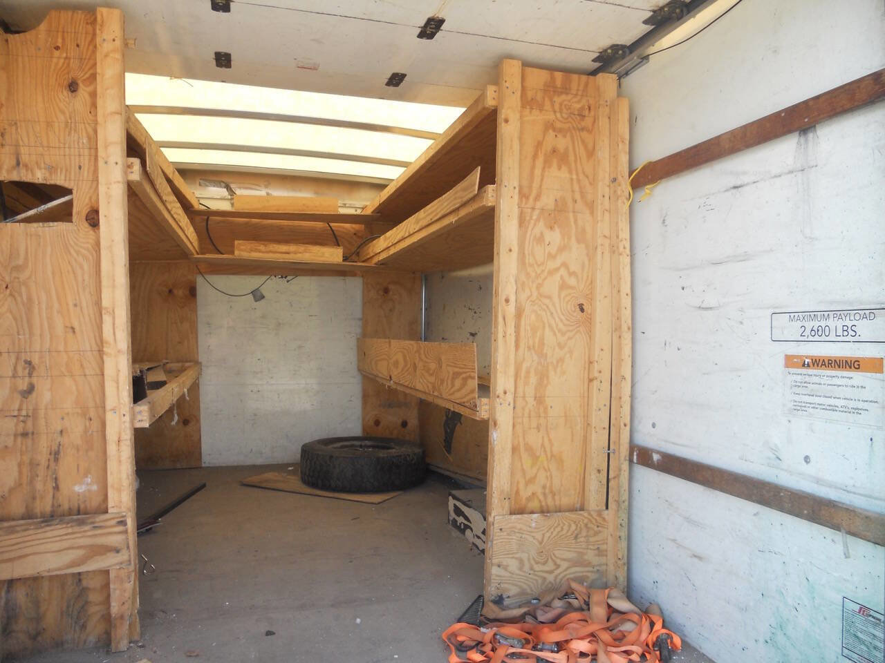 Used 2011 GMC Savana 3500 image 21