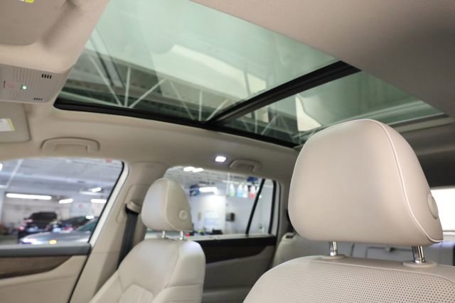 Used 2024 Volkswagen Atlas SEL Premium R-Line AWD/4WD image 28