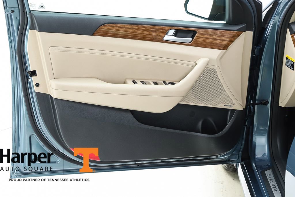 Used 2015 Hyundai Sonata Limited image 18