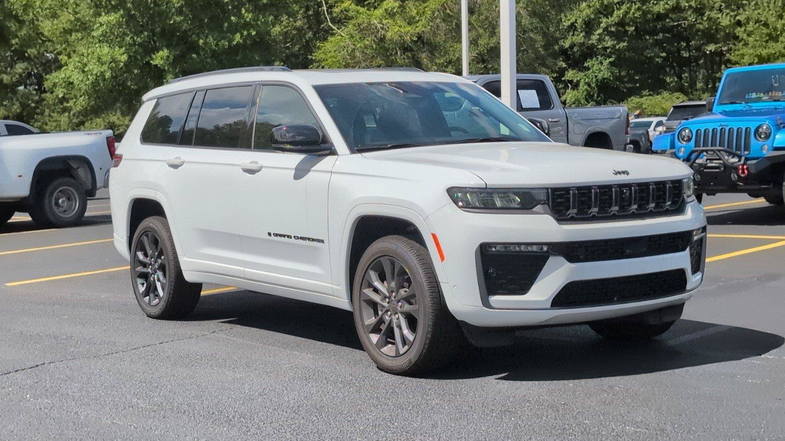 New 2026 Jeep Grand Cherokee L Limited AWD/4WD image 8