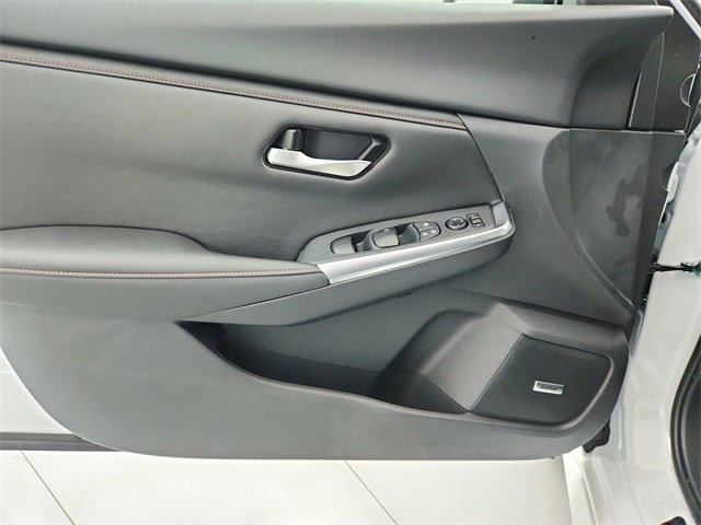 New 2025 Nissan Sentra SR w/ SR Premium Package image 28