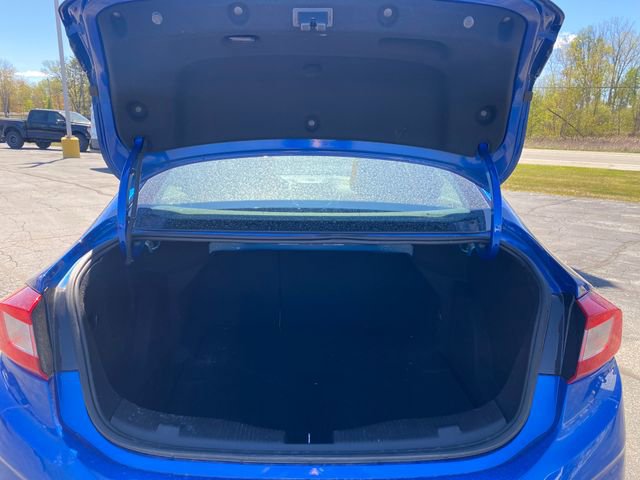 Used 2018 Chevrolet Cruze LT w/ Convenience Package FWD image 21