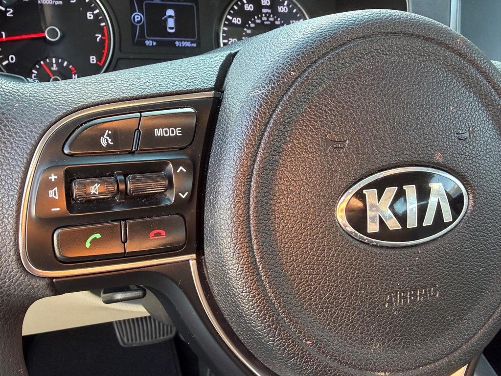 Used 2018 Kia Optima LX image 29