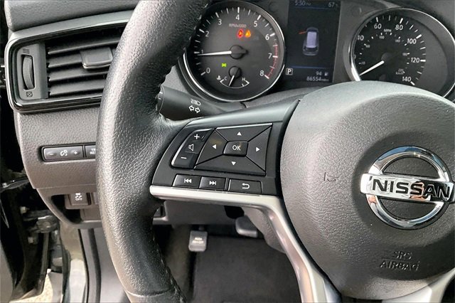 Certified 2020 Nissan Rogue SV image 15