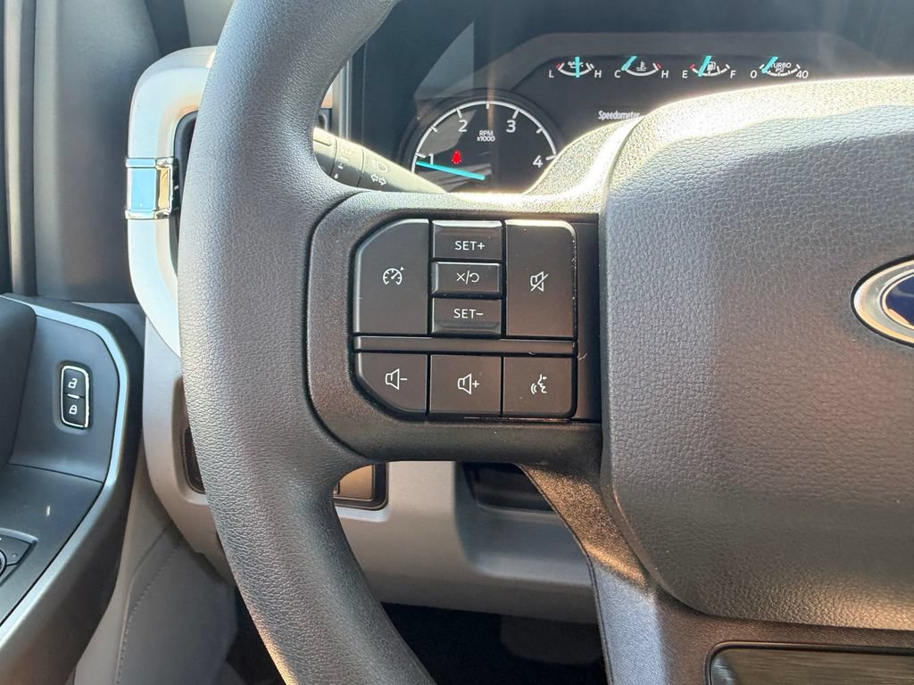 New 2026 Ford F250 XLT w/ FX4 Off-Road Package AWD/4WD image 28