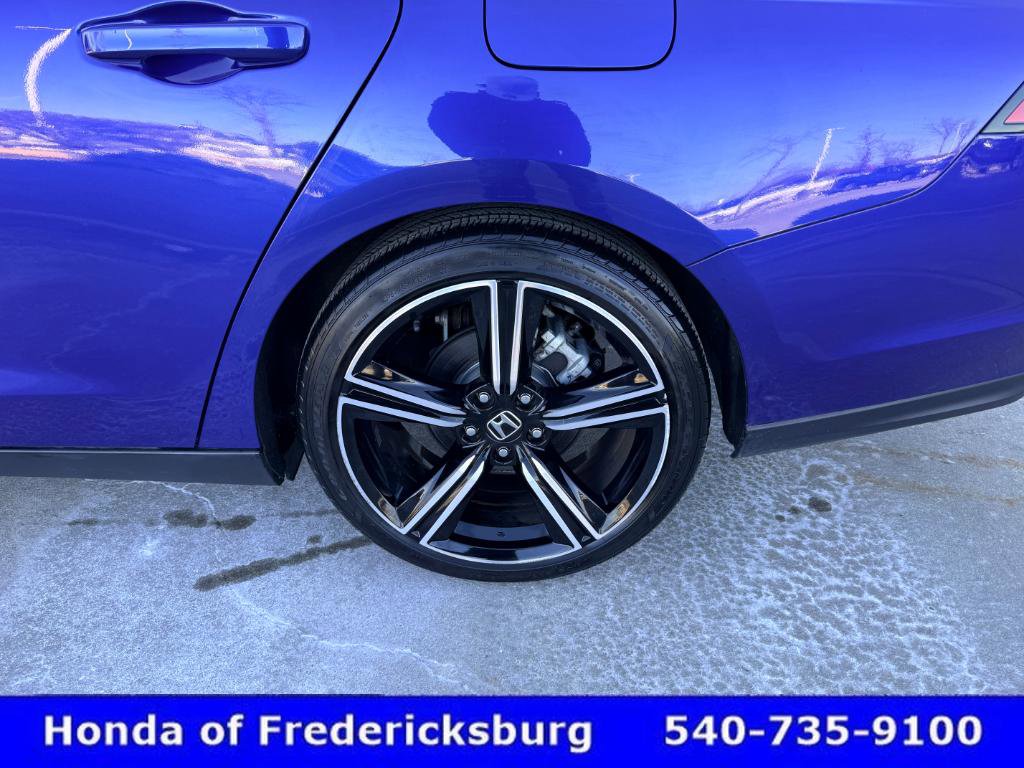 Used 2023 Honda Accord Sport image 11