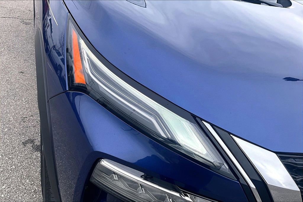 Used 2021 Nissan Rogue Platinum image 29