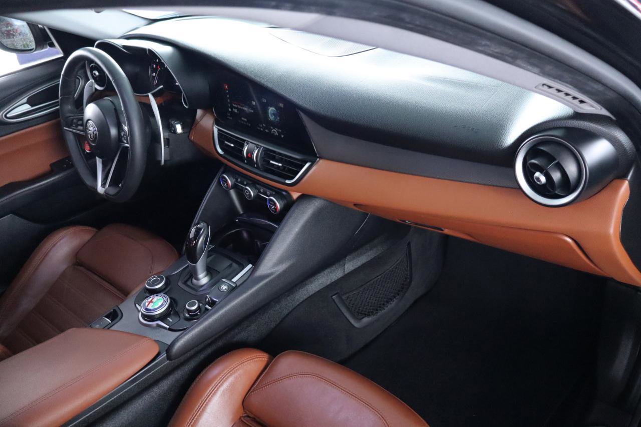 Used 2019 Alfa Romeo Giulia Ti Sport w/ Quick Order Package 22U Sport image 40