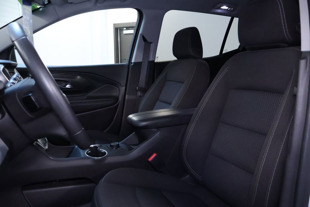 Used 2024 GMC Terrain SLE image 14