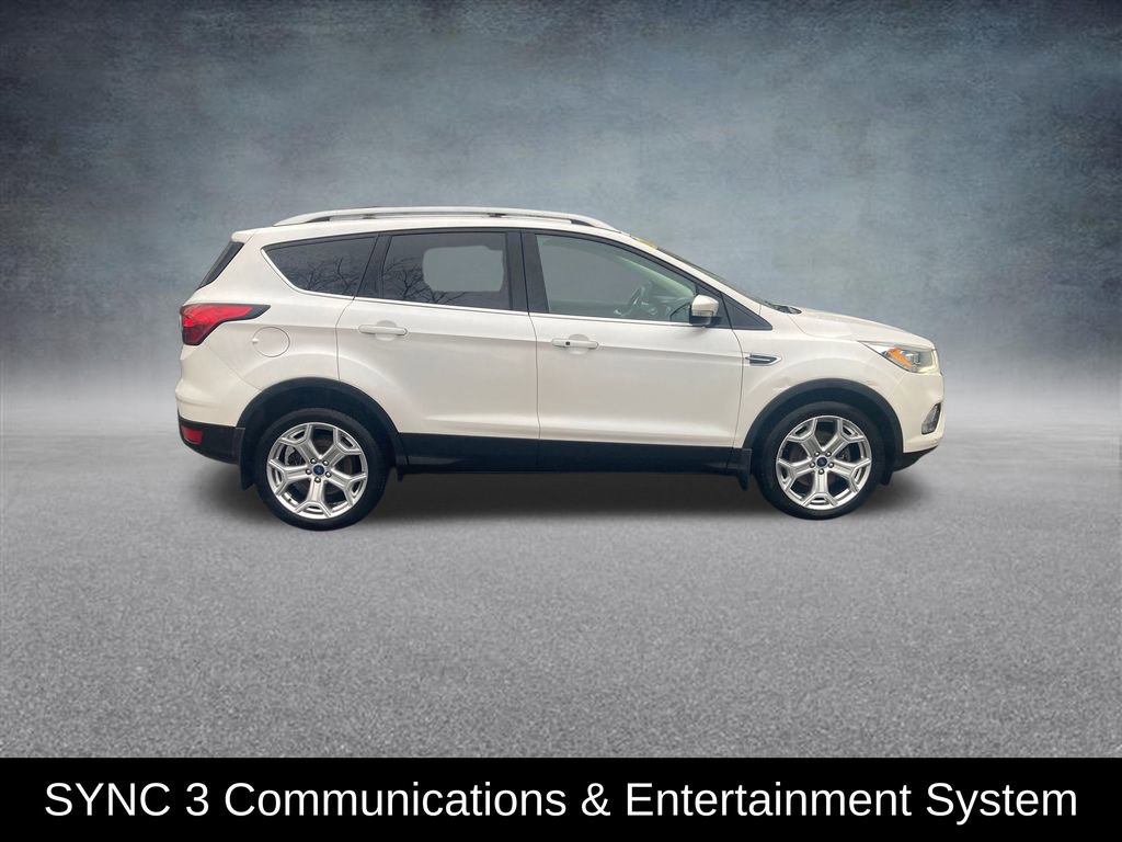 Used 2019 Ford Escape Titanium image 8