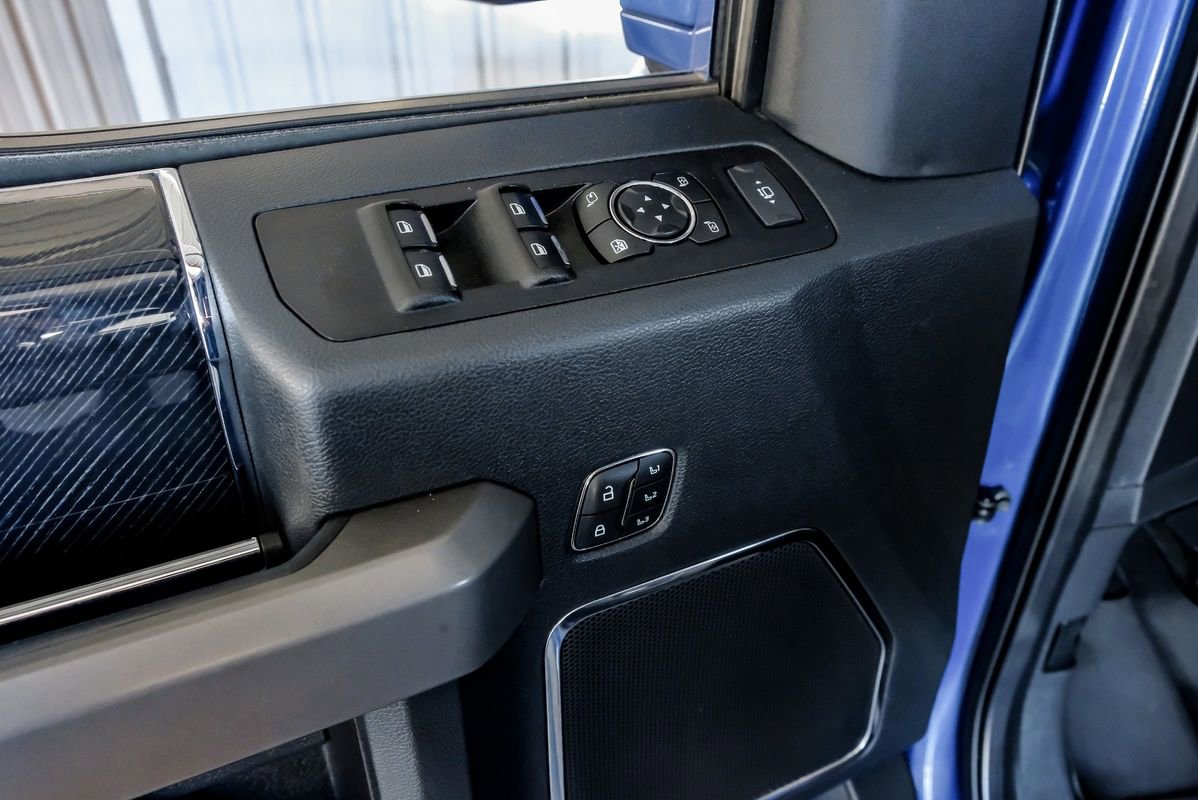 Used 2022 Ford F450 Platinum w/ FX4 Off-Road Package image 42