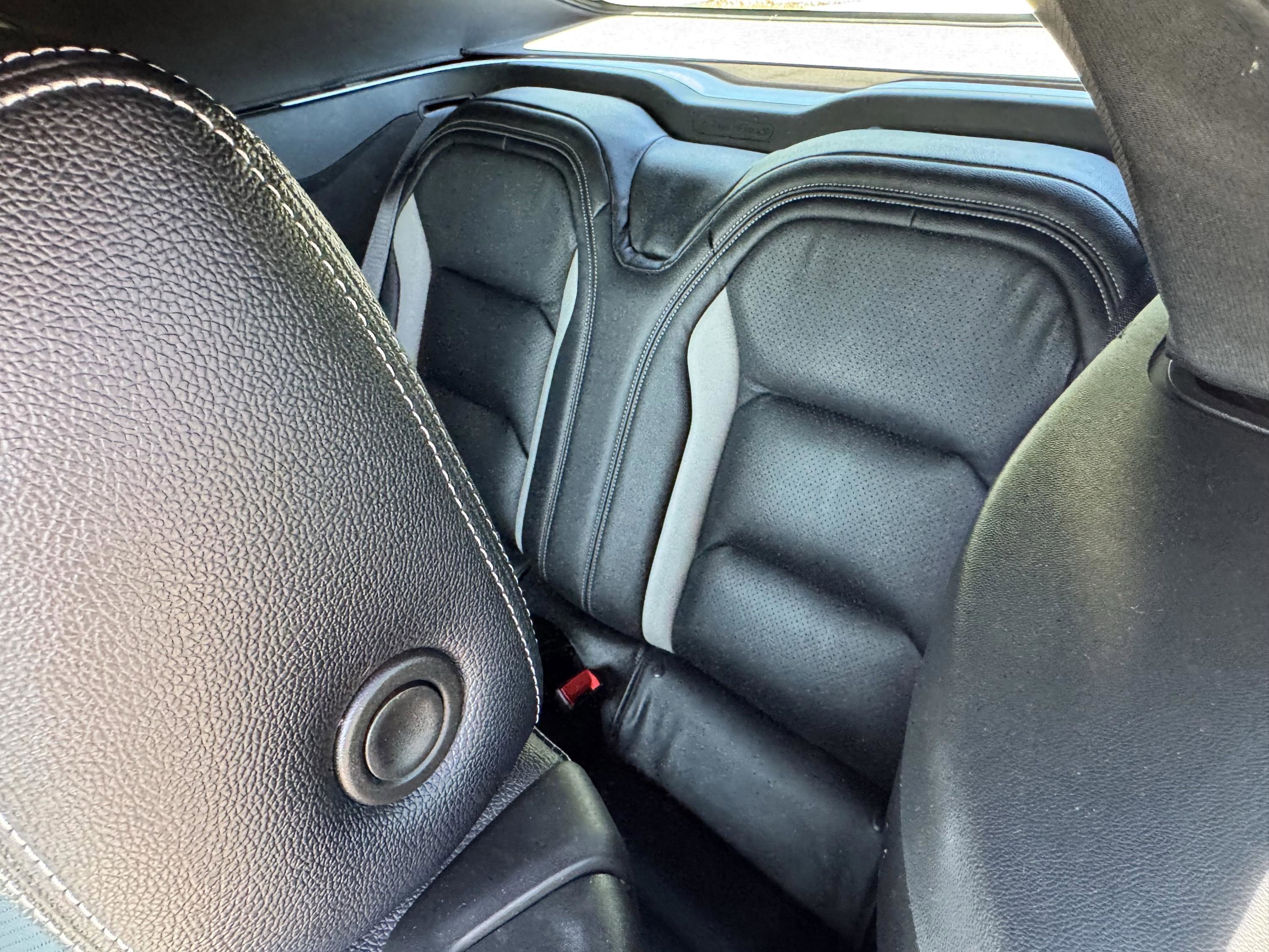 Used 2021 Chevrolet Camaro LT RWD image 10