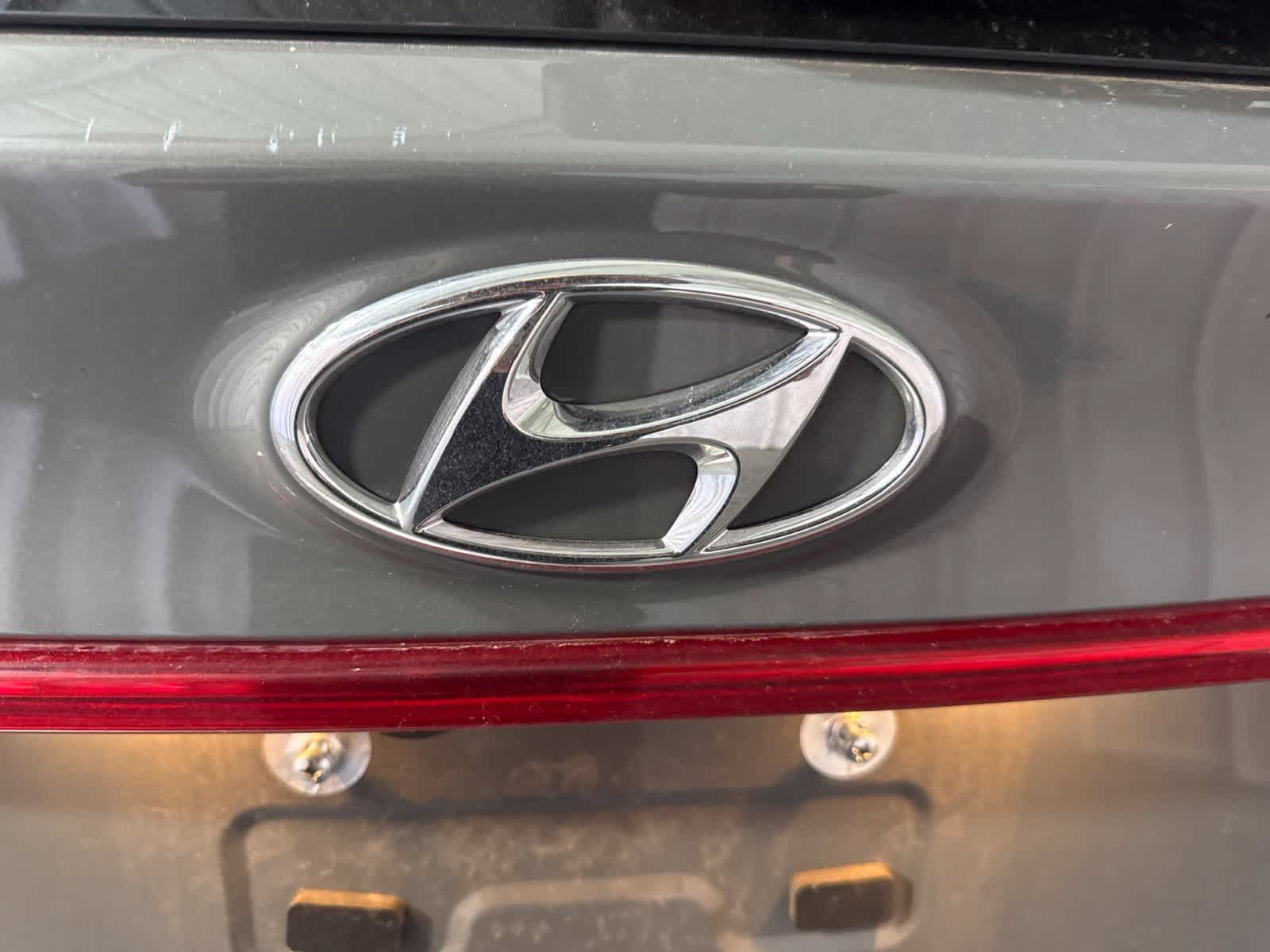 Certified 2023 Hyundai Santa Fe SEL w/ Premium Package AWD/4WD image 13