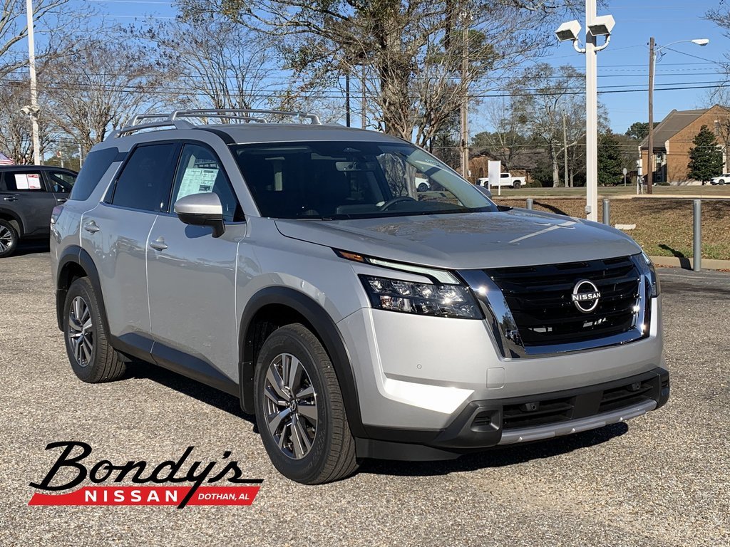 New 2025 Nissan Pathfinder SL