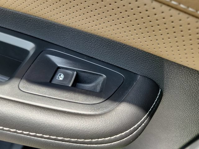 Used 2024 Volkswagen Atlas Cross Sport SE FWD image 27